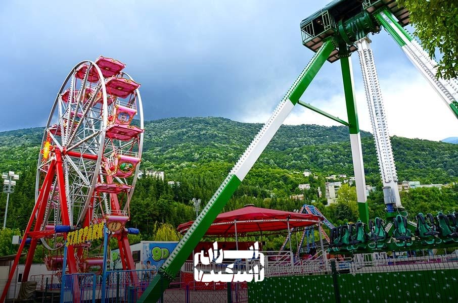 نمای کامل شهربازی سرزمین رویاها رامسر در مجموعه شهر سبز