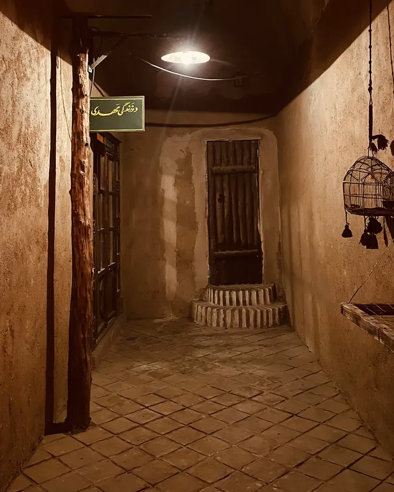 اتاق فرار خلعت آخرت